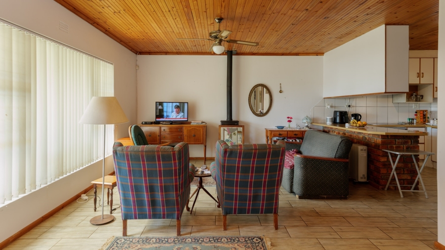 2 Bedroom Property for Sale in Napier Western Cape
